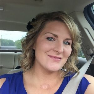 Meet your Posher, Brooke